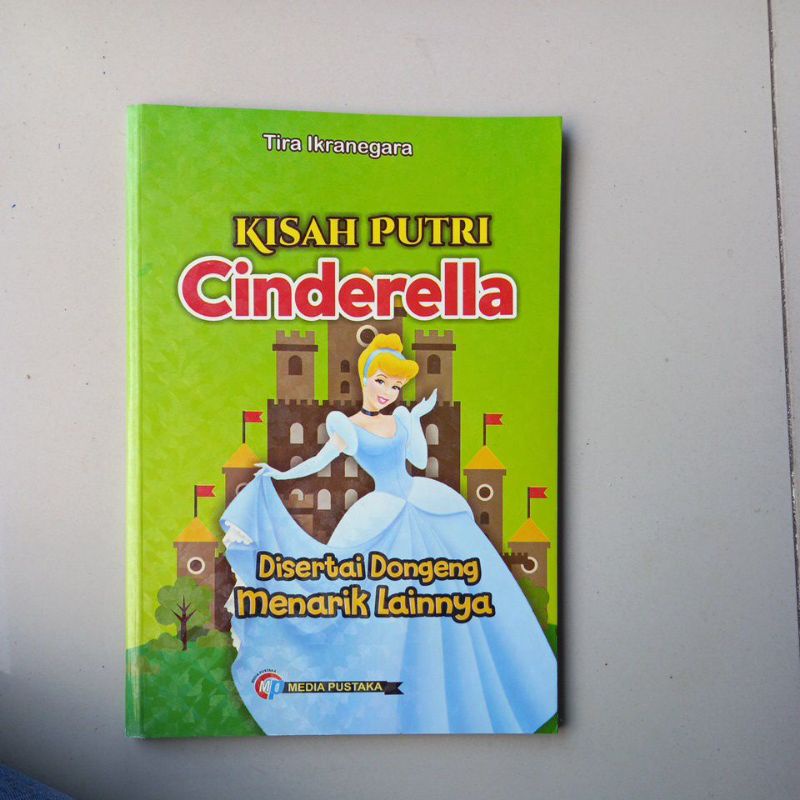 Cover Putri Cinderella